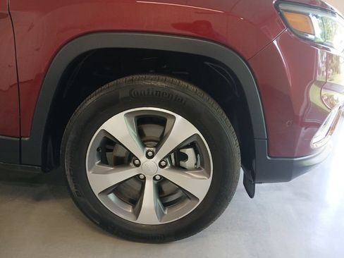 Used 2021 Jeep Cherokee Limited AWD/4WD image 7
