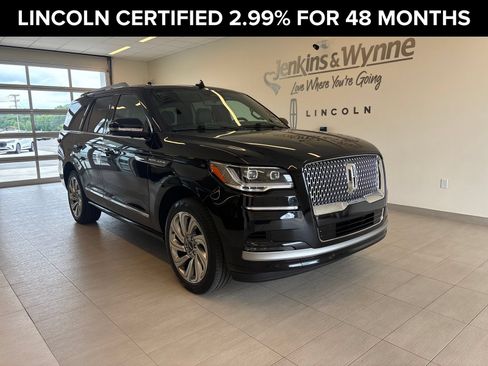 Certified 2024 Lincoln Navigator Premiere AWD/4WD image 4