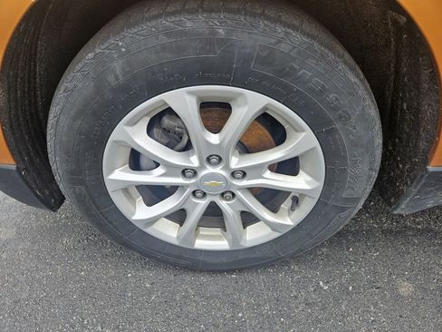 Used 2019 Chevrolet Equinox LT FWD image 24