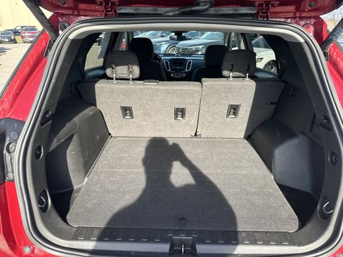 Used 2020 Chevrolet Equinox LT image 12