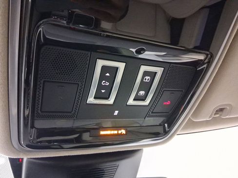 Used 2021 Land Rover Range Rover P525 Westminster Edition image 17