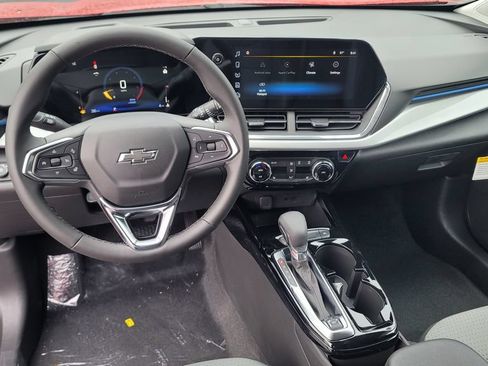 New 2026 Chevrolet Trax LT w/ Driver Confidence Package FWD image 24