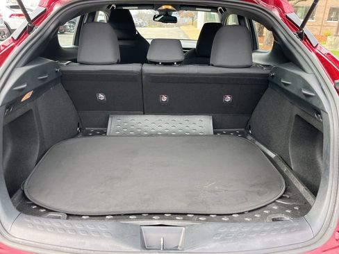 Used 2018 Toyota C-HR XLE image 13