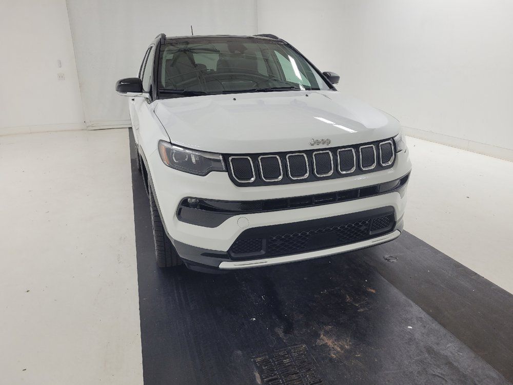 Used 2022 Jeep Compass Limited w/ Elite Group AWD/4WD image 14