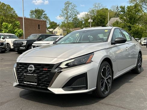 New 2025 Nissan Altima 2.5 SR w/ SR Premium Package image 5