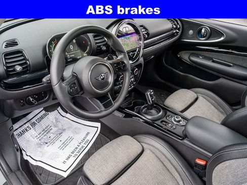 Used 2023 MINI Cooper Clubman S w/ Premium Package image 11