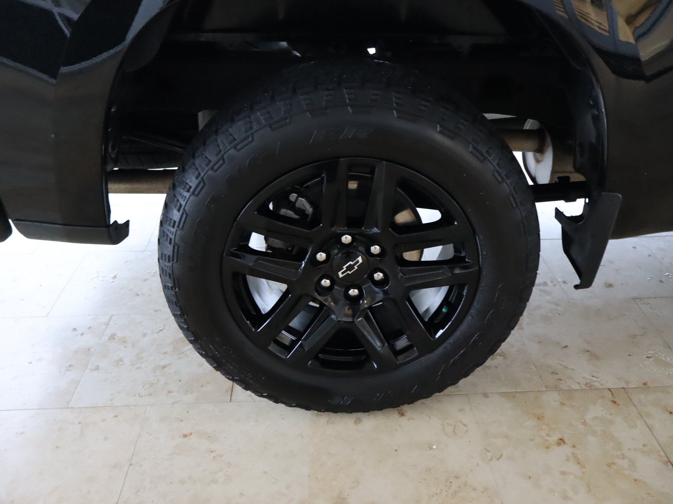 Used 2025 Chevrolet Silverado 1500 RST w/ Convenience Package II AWD/4WD image 37