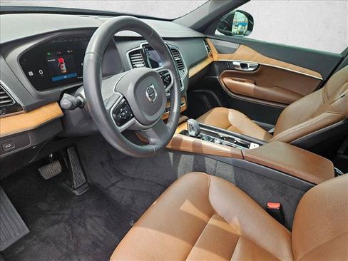 Used 2023 Volvo XC90 B6 Plus w/ Protection Package Premier AWD/4WD image 17