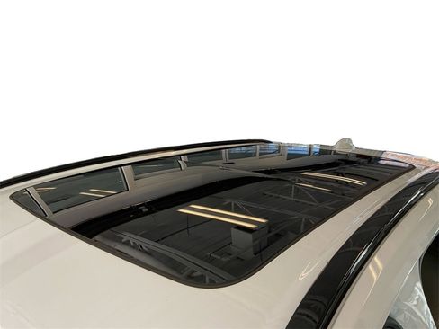 Certified 2024 Volvo XC60 B5 Plus image 14