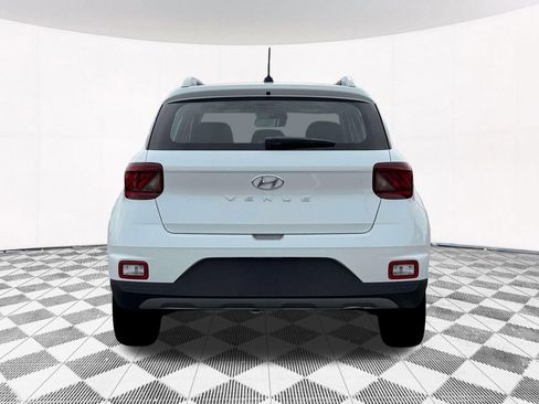 New 2026 Hyundai Venue SEL image 10