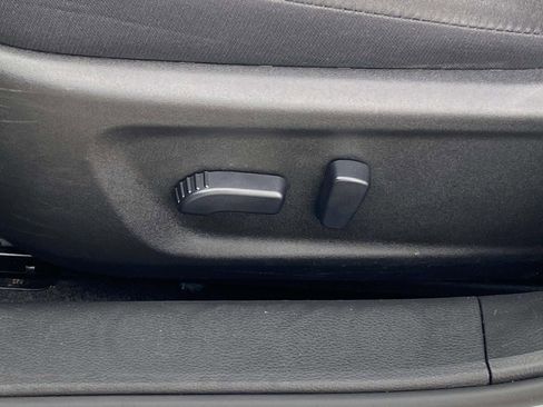 Used 2024 Nissan Altima 2.5 SV FWD image 15