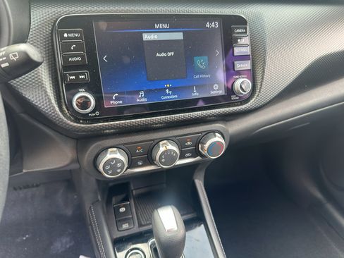 Used 2023 Nissan Kicks SV FWD image 18