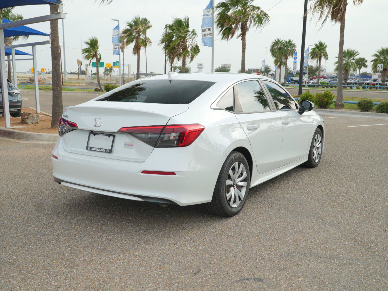 Used 2022 Honda Civic LX image 5