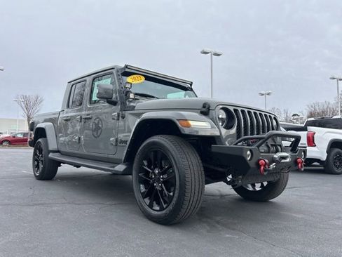 Used 2022 Jeep Gladiator Overland image 3