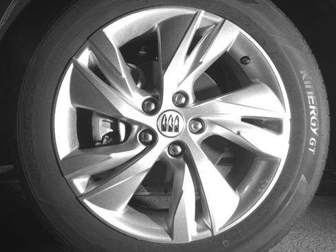 Used 2025 Buick Encore GX Preferred FWD image 12