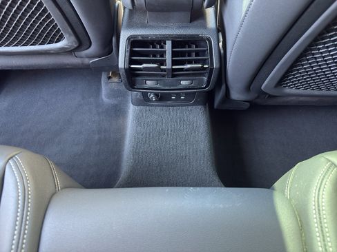 Used 2023 Audi Q3 2.0T Premium Plus image 12