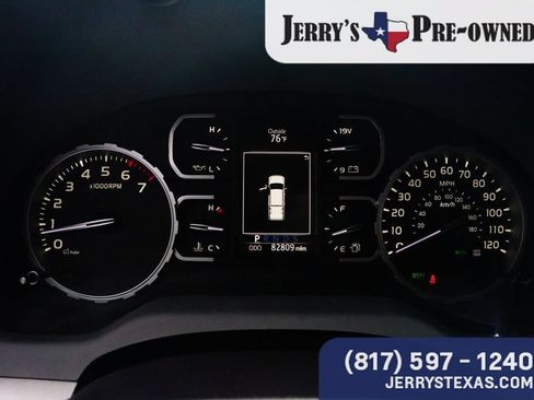 Used 2021 Toyota Tundra SR5 w/ Trail Edition AWD/4WD image 11