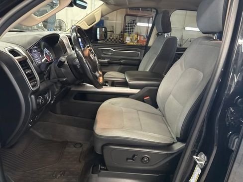 Used 2020 RAM 1500 Big Horn AWD/4WD image 12