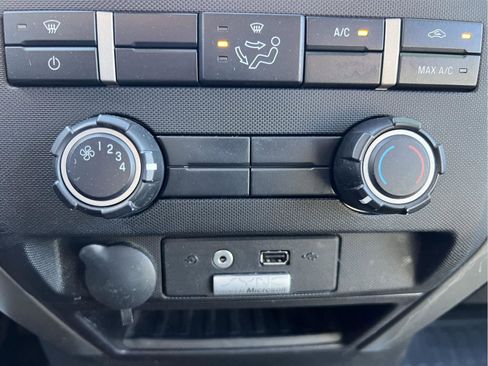 Used 2014 Ford F150 XLT w/ Trailer Tow Package image 23