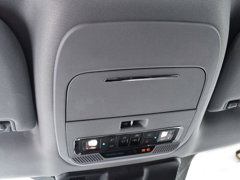 New 2026 Ford F350 Lariat w/ Black Appearance Package image 38