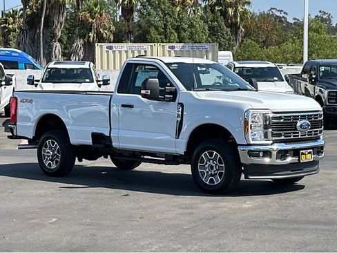 New 2025 Ford F250 XLT image 3