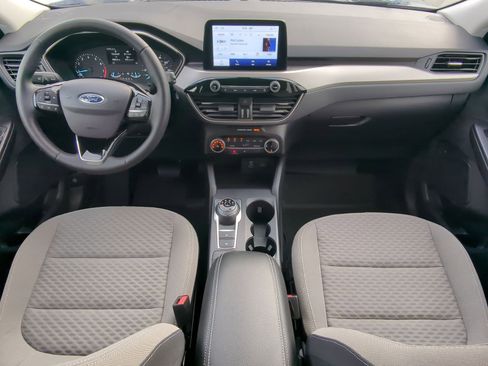 Used 2022 Ford Escape SE w/ Cold Weather Package image 19