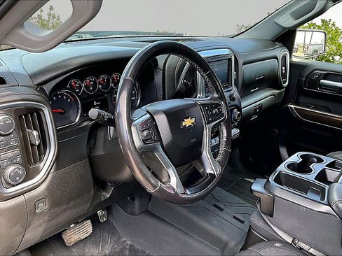 Used 2021 Chevrolet Silverado 1500 LT w/ Bed Protection Package AWD/4WD image 17
