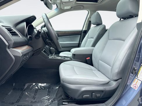 Used 2018 Subaru Outback 3.6R Limited image 11