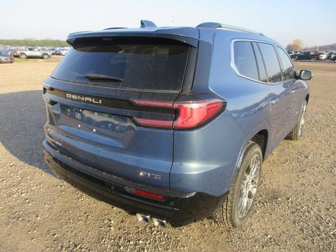 New 2026 GMC Acadia Denali Ultimate image 4