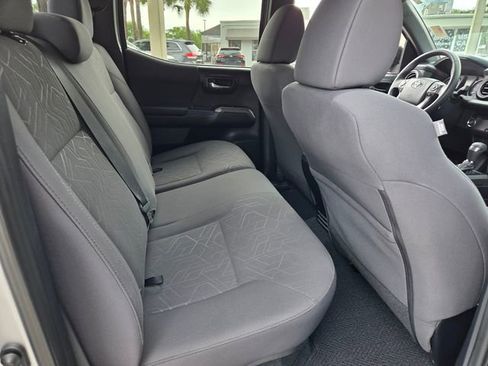 Used 2017 Toyota Tacoma TRD Sport w/ Tow Package image 27