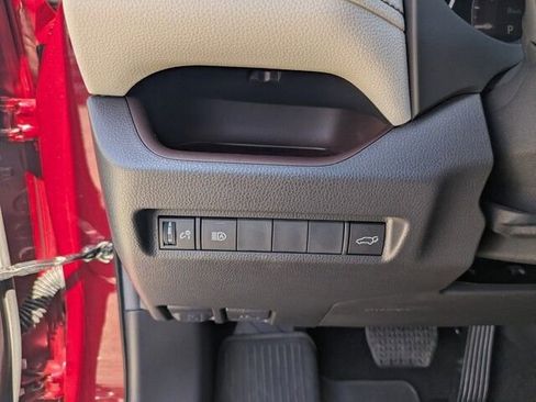 Used 2022 Toyota RAV4 Limited image 28