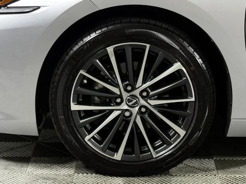 Used 2025 Lexus ES 350 w/ Premium Package FWD image 14