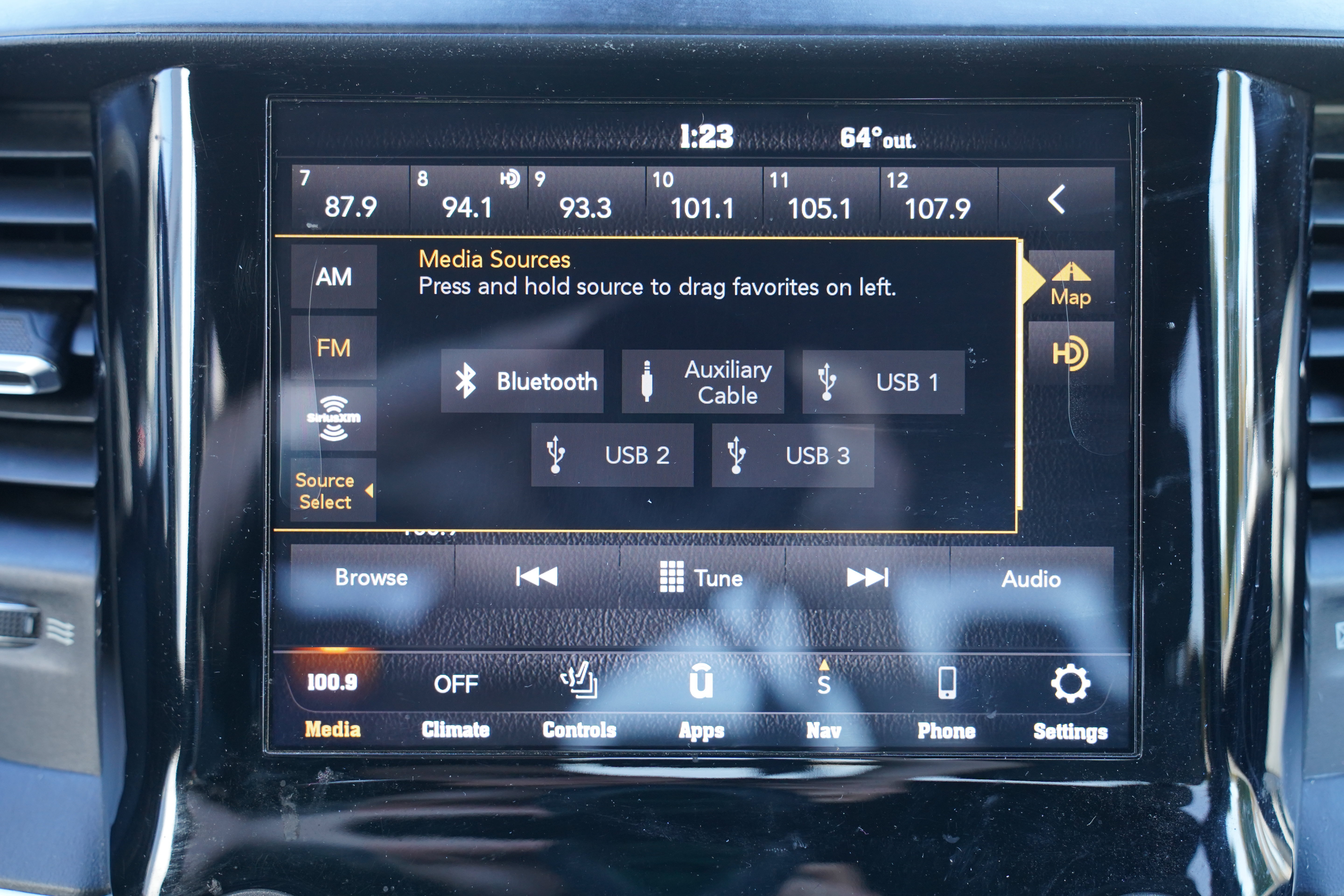 Used 2020 RAM 1500 Big Horn AWD/4WD image 23