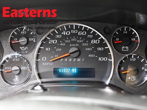 Used 2021 Chevrolet Express 3500 w/ Driver Convenience Package RWD image 18