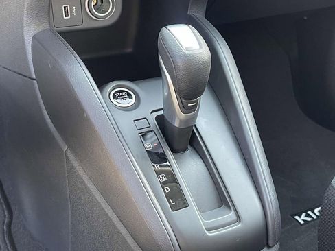 New 2025 Nissan Kicks Play S image 29