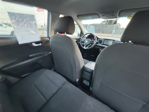 Used 2019 Kia Rio S image 18