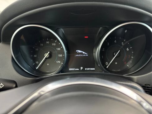 Used 2018 Jaguar XE Prestige AWD/4WD image 23