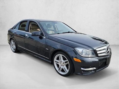 Used 2012 Mercedes-Benz C 250 Sedan image 3