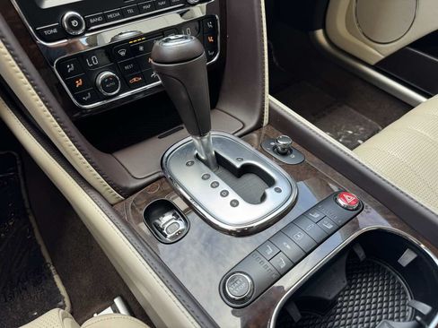 Used 2014 Bentley Flying Spur W12 AWD/4WD image 16