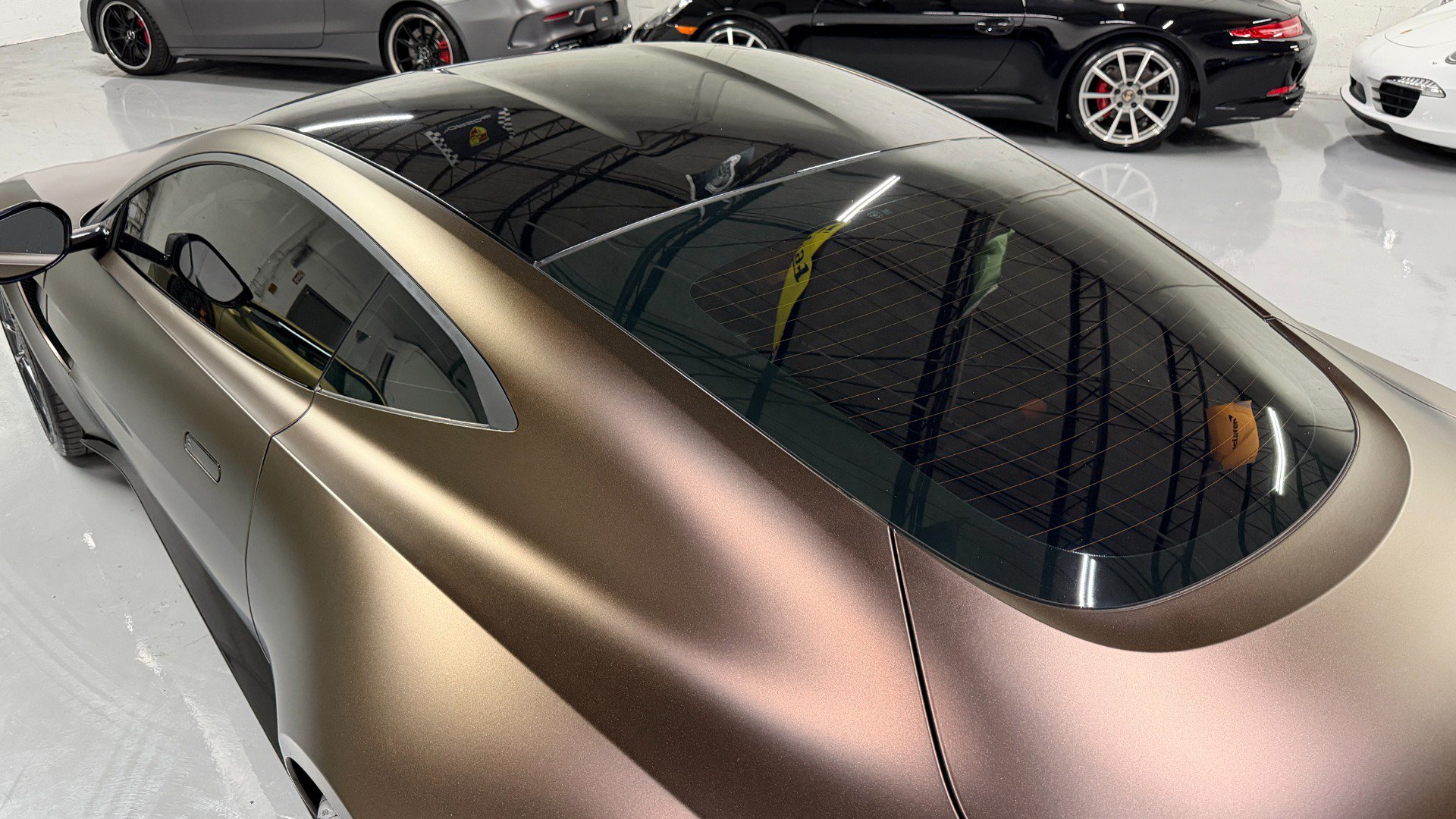 Used 2021 Aston Martin V8 Vantage Coupe RWD image 19