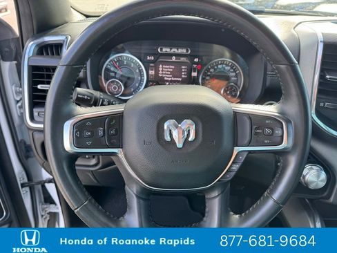 Used 2024 RAM 1500 Laramie image 12