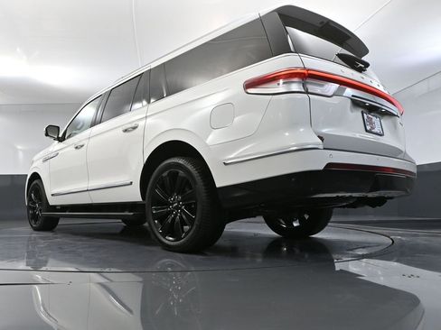 Used 2024 Lincoln Navigator L Reserve w/ Equipment Group 201A AWD/4WD image 59