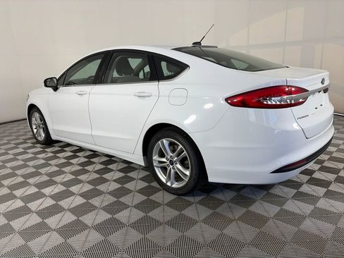 Used 2018 Ford Fusion SE image 5