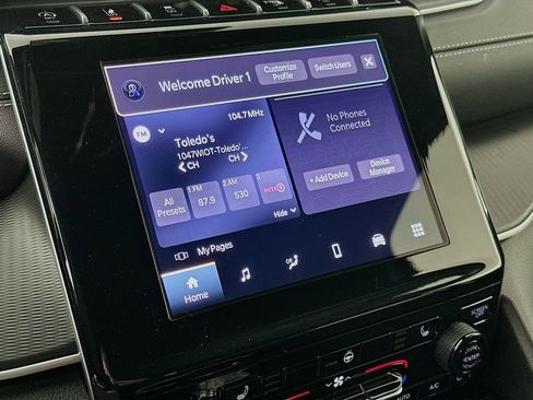 Certified 2025 Jeep Grand Cherokee Altitude image 24