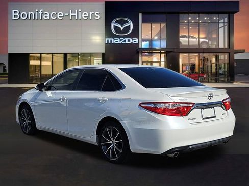 Used 2015 Toyota Camry XSE image 3