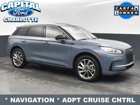 Used 2024 Lincoln Corsair Grand Touring image 3