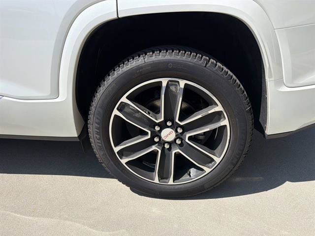 Used 2019 GMC Acadia Denali w/ Technology Package FWD image 7