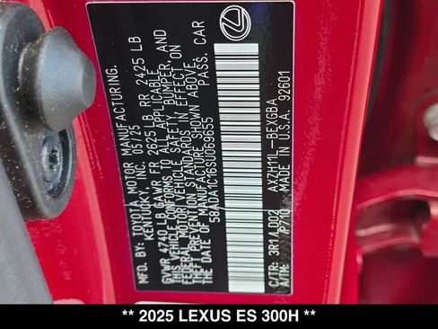 Used 2025 Lexus ES 300h w/ Premium Package FWD image 30