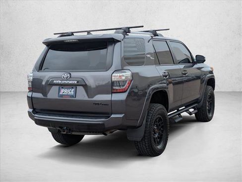 Used 2017 Toyota 4Runner TRD Off-Road Premium AWD/4WD image 5