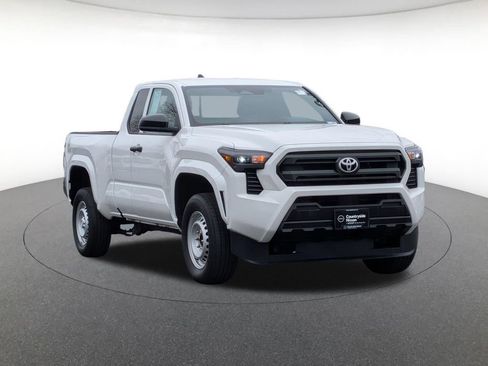 Used 2024 Toyota Tacoma SR image 3